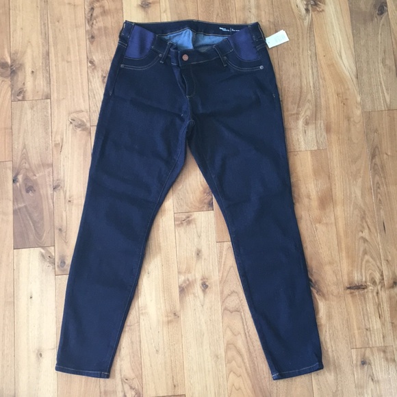 Gap Maternity size 12 Dark Wash Jeans NWT - Picture 1 of 4